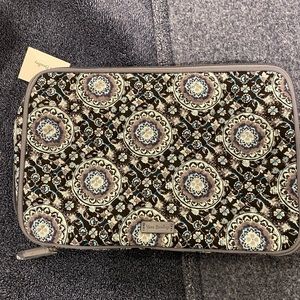 NWT Vera Bradley cosmetic case
